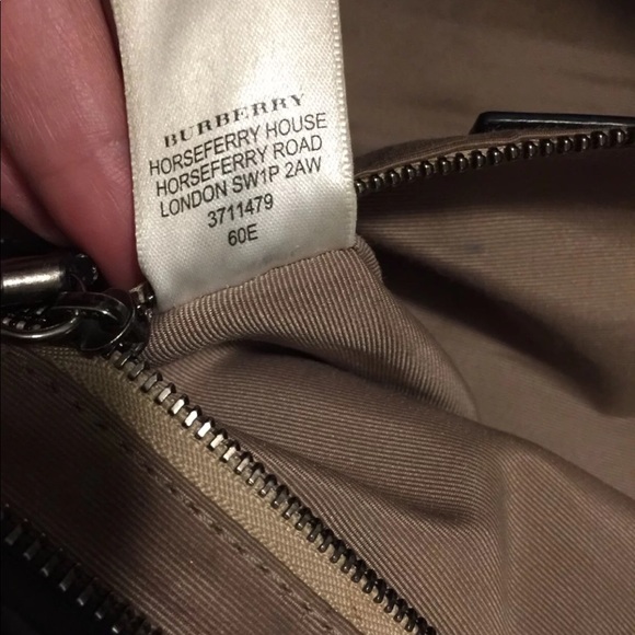 Arriba 78+ imagen does burberry have serial number Abzlocal.mx